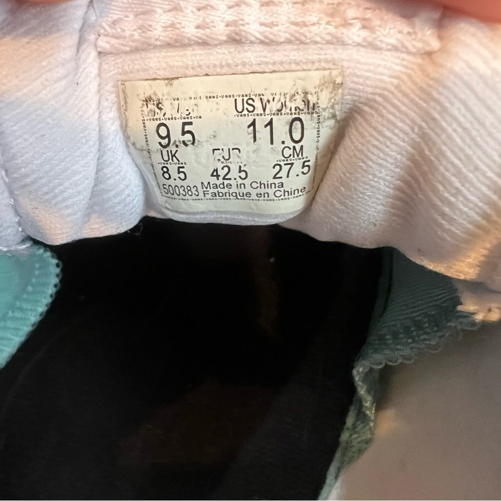Vans Men's Navy and White Suede Sneakers 9.5 EUC - Picture 10 of 11